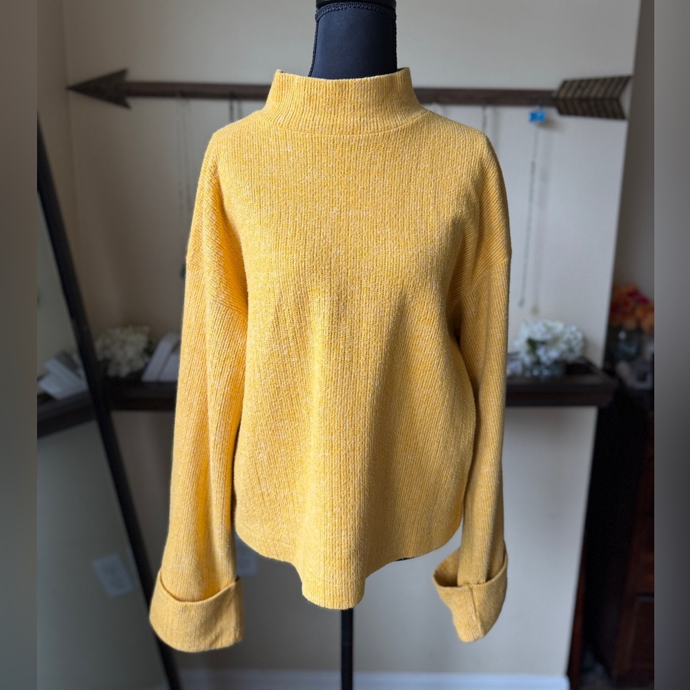 Zara Cozy Mock Neck Sweater (waistband length) – Yellow – Size M